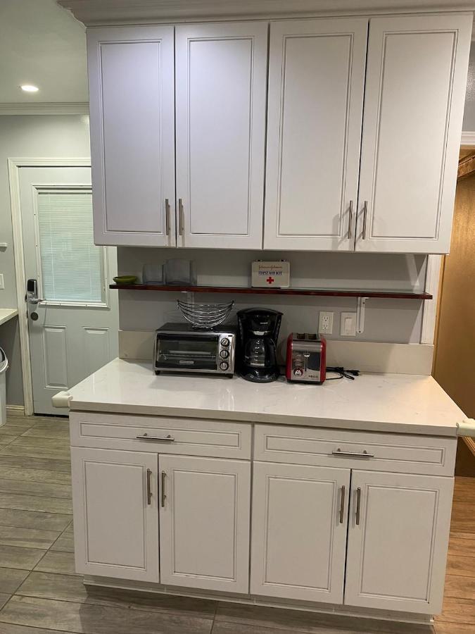Private Room W/ Private Full Bathroom & Wifi & Ac & Shared Kitchen In Los Angeles Luaran gambar