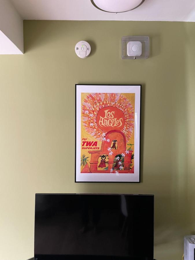 Private Room W/ Private Full Bathroom & Wifi & Ac & Shared Kitchen In Los Angeles Luaran gambar