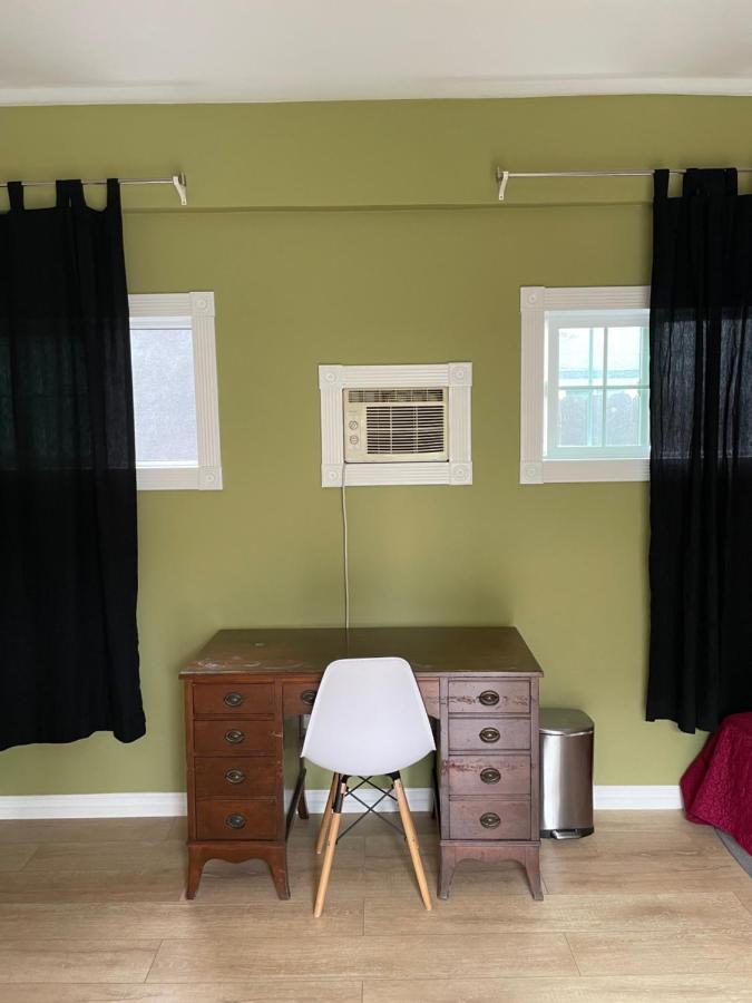 Private Room W/ Private Full Bathroom & Wifi & Ac & Shared Kitchen In Los Angeles Luaran gambar