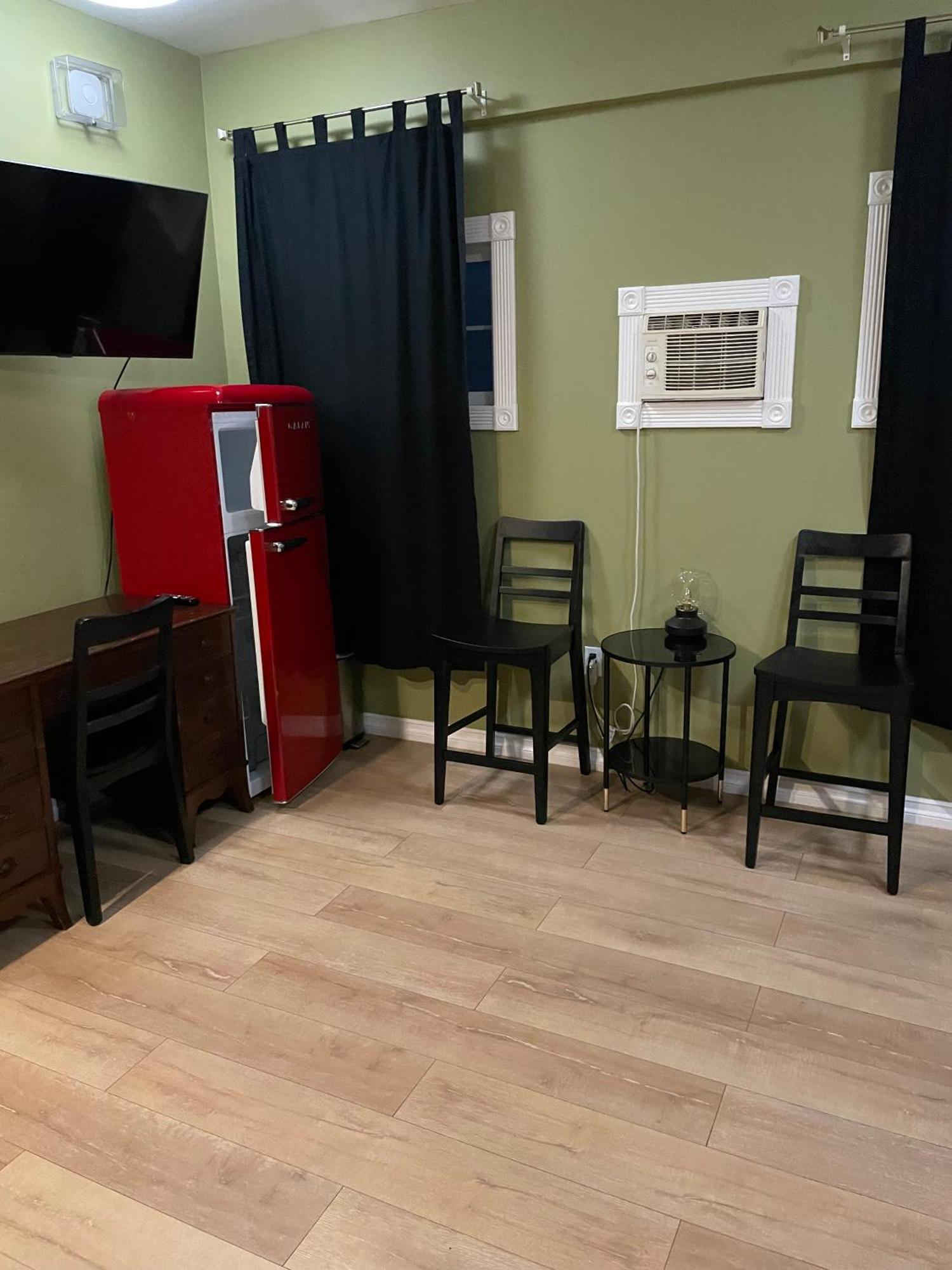 Private Room W/ Private Full Bathroom & Wifi & Ac & Shared Kitchen In Los Angeles Luaran gambar